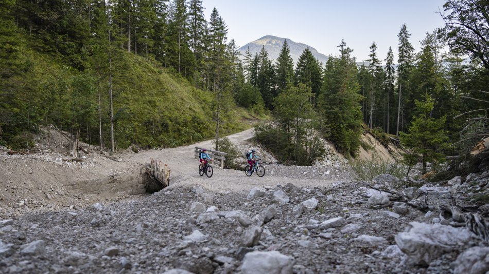Mit den Bike von Krün zur Fischbachalm, © Alpenwelt Karwendel | Pierre Johne