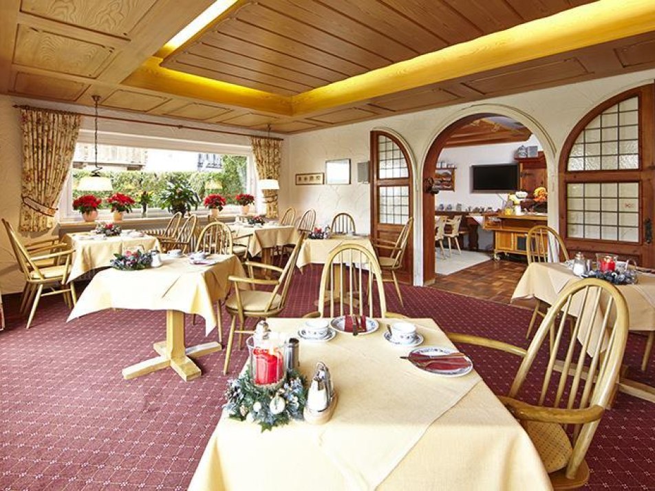 Großer Frühstücksraum