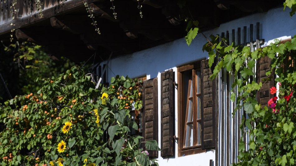 Schönes altes Bauernhaus in Wallgau - Urlaub in den Bergen, © Alpenwelt Karwendel | Wolfgang Ehn