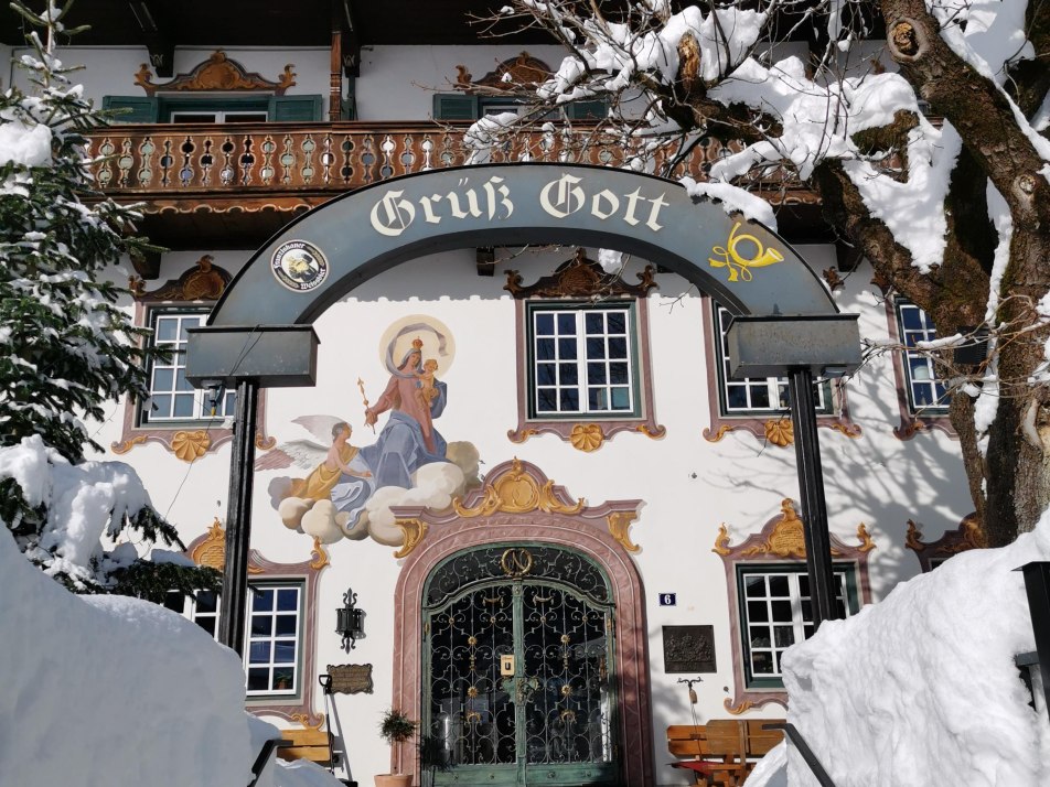 Gasthof_Eingang Winter 2020