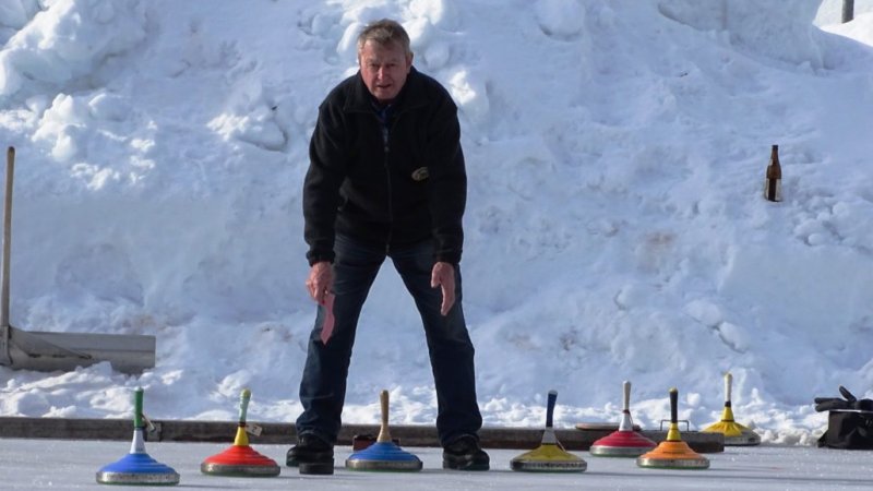 Hans holft bei der richtigen Richtung , © Alpenwelt Karwendel | Andrea Schmölzer