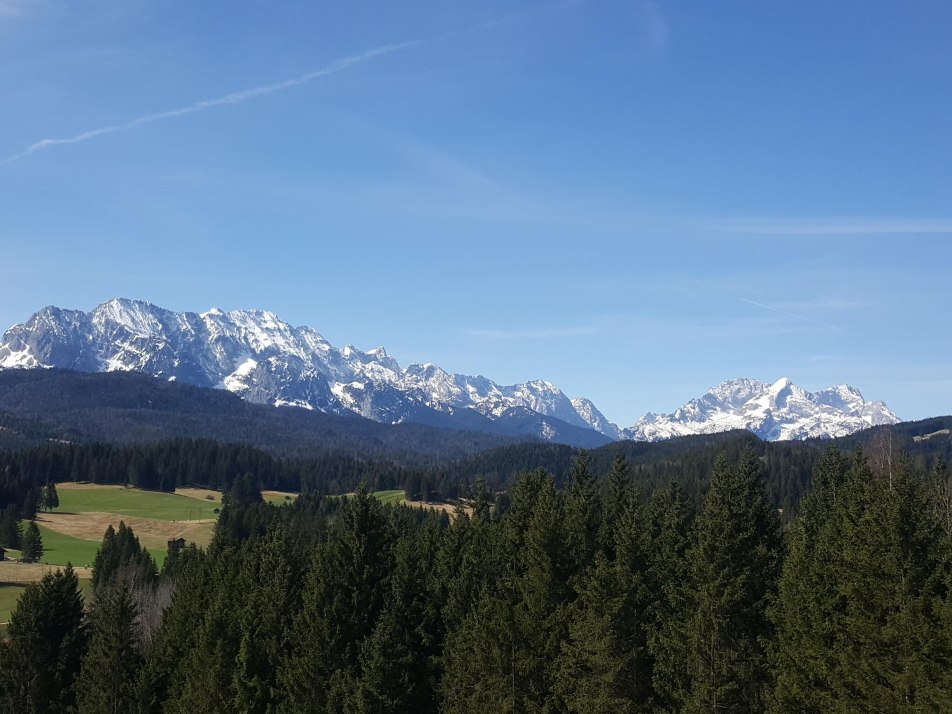Wettersteingebirge und Zugspitze