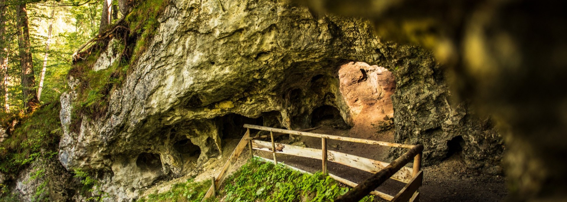 Überhalb des kleinen Wasserwall bei Wallgau findet man die Pforten zu Bärenhöhle, © Alpenwelt Karwendel | Philipp Gülland