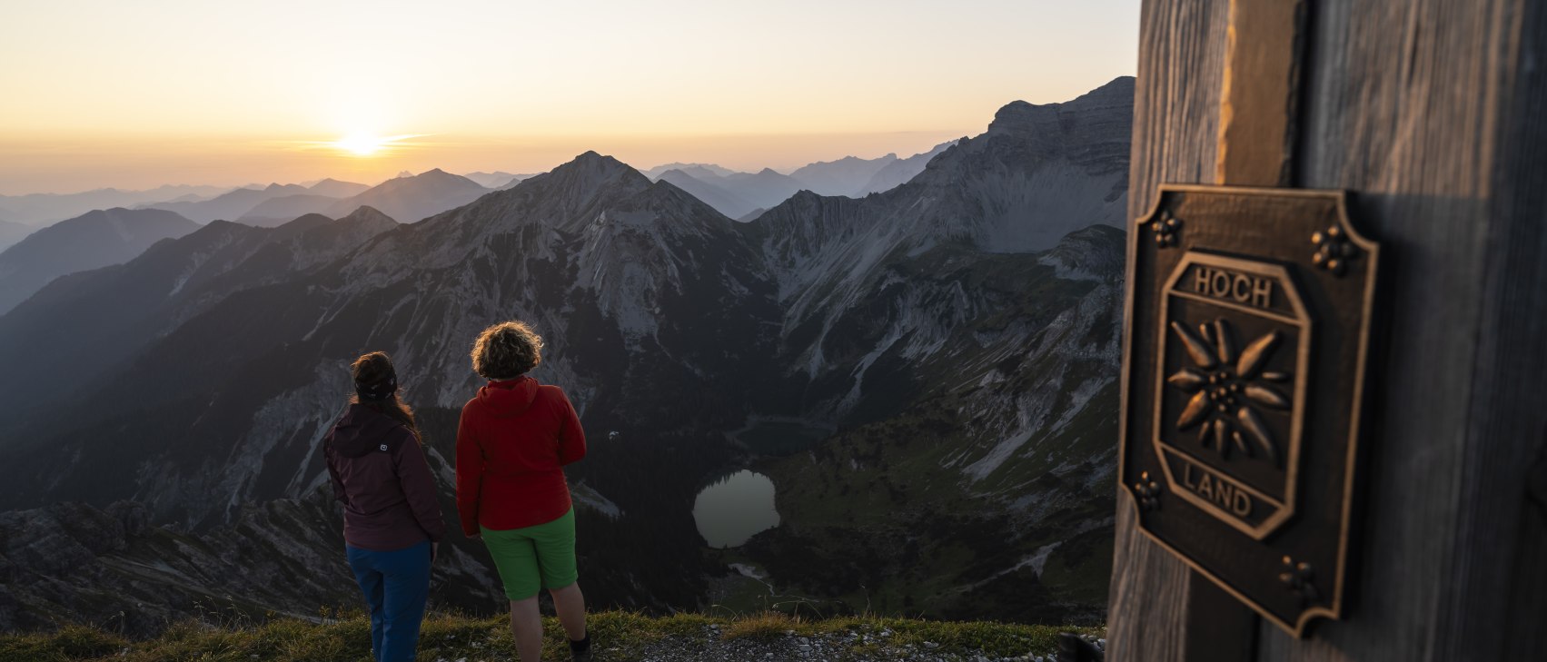 Sonnenausgang auf der Schöttelkarspitze, © Alpenwelt Karwendel | Pierre Johne