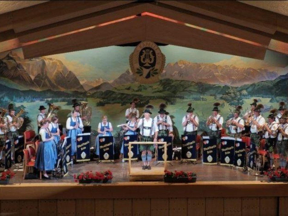 Kurkonzert mit der Musikkapelle Krün, © Musikkapelle Krün | Kriner Kurkonzert mit der Musikkapelle Krün, © Musikkapelle Krün | Kriner