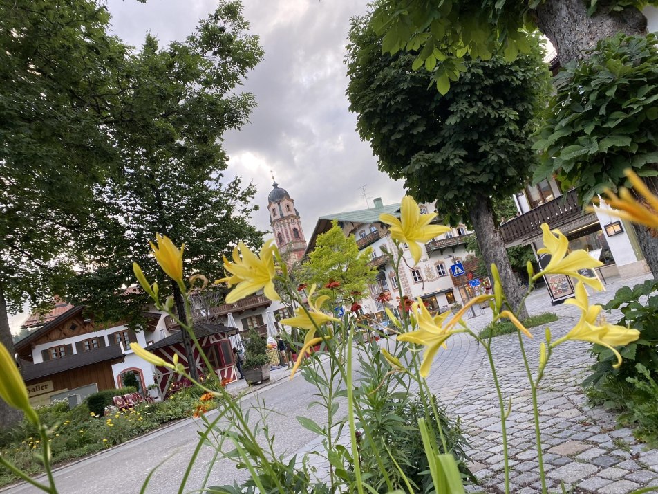 pedestrian zone mittenwald