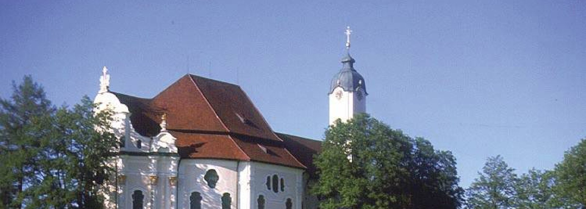 Ein traumhaftes Ausflugsziel auch aus der Alpenwelt Karwendel: Die Wieskirche bei Steingaden, © Gemeinde Steingaden | Fotograf: W. Böglmüller