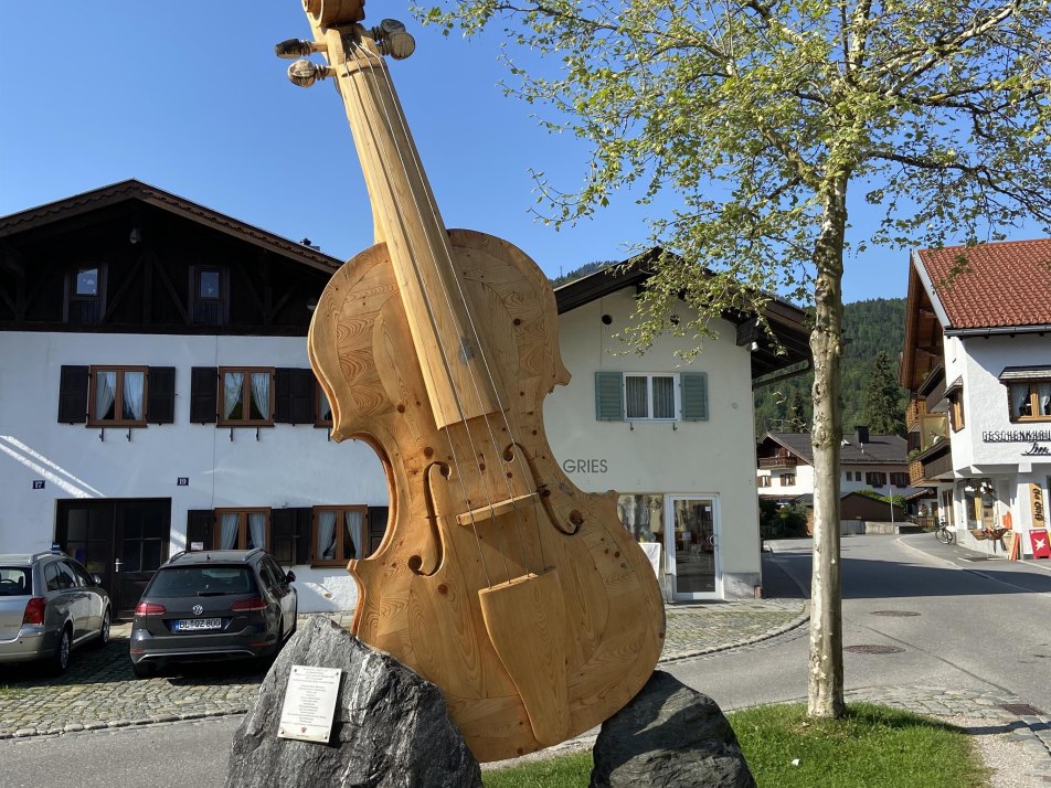 Geigenbaudenkmal im Gries