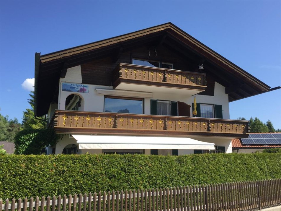 Süd Ansicht Ferienhaus Tratz, © Armin Bittner Süd Ansicht Ferienhaus Tratz, © Armin Bittner