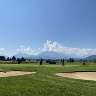 The Golf- & Landclub Karwendel e.V. - a golf course in the panorama of the Wetterstein and Karwendel mountains, © Golf- & Landclub Karwendel e.V.