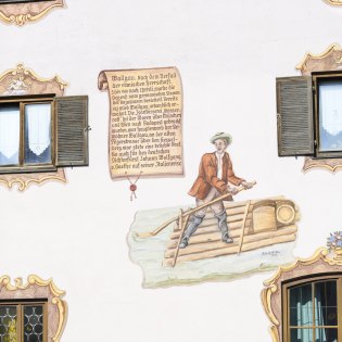 Fresco painting on Gasthof Isartal in Wallgau, © Alpenwelt Karwendel | Wolfgang Ehn