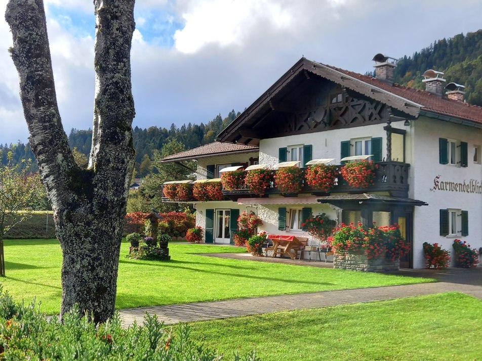 Freie Termine an Feiertagen in der Ferienwohnung im Anbau von Haus Kawendelblick