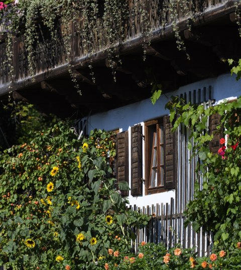 Schönes altes Bauernhaus in Wallgau - Urlaub in den Bergen, © Alpenwelt Karwendel | Wolfgang Ehn