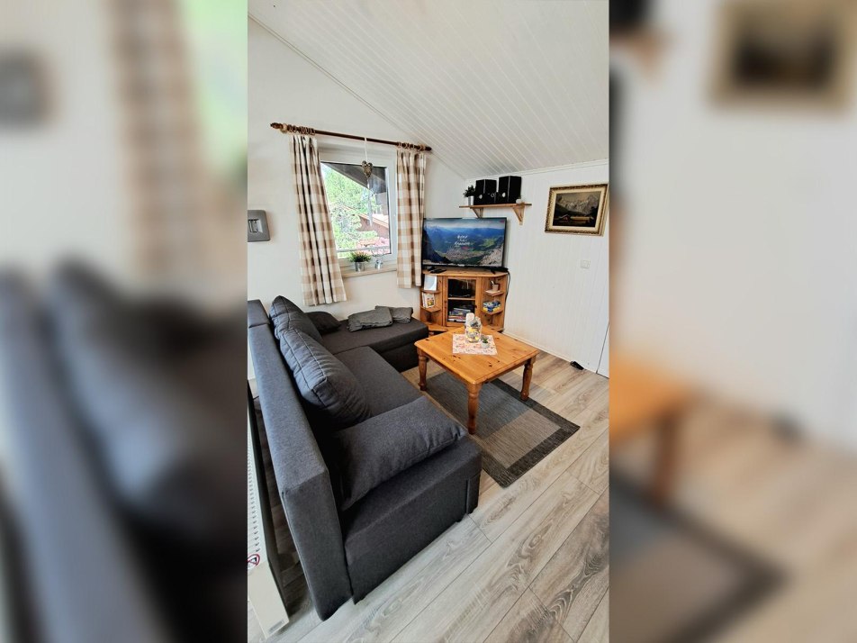 2025-Ferienwohnung-Mittenwald-Karwendelherzen-Loun