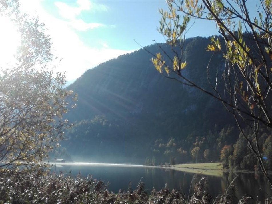 Bald muss der Ferchensee ohne Sonne auskommen