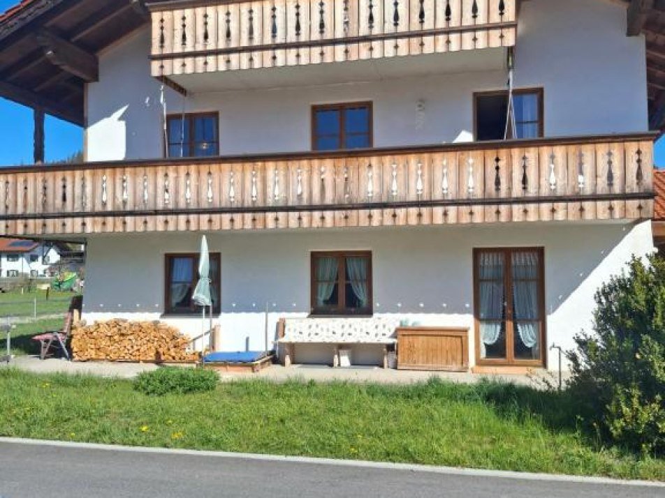 Haus aussen gerade