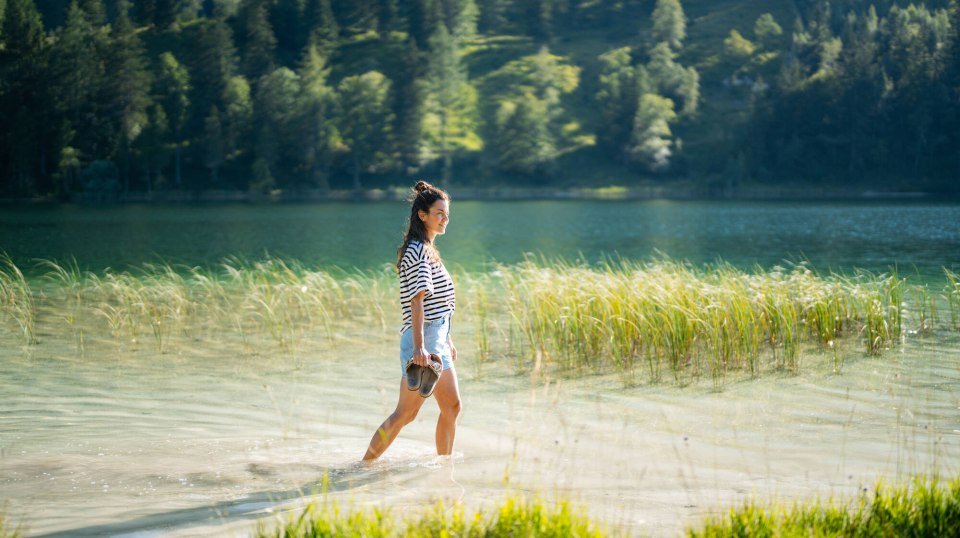 Erfrischende Momente am Lautersee bei Mittenwald, © Alpenwelt Karwendel | kreativ-instinkt.de