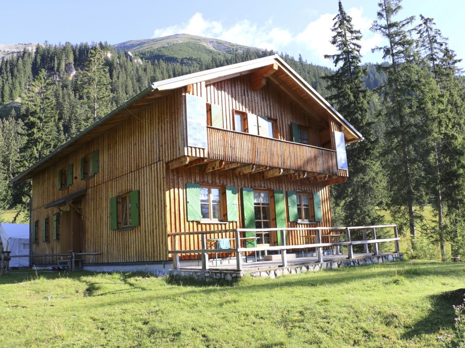 Krinner-Kofler-Hütte 2368, © Alpenwelt Karwendel | Deutscher Alpenverein