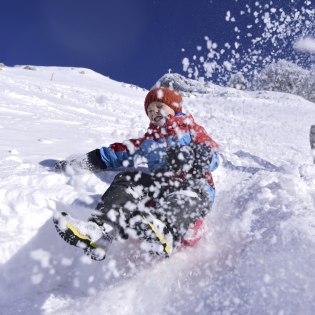 Schneespaß für groß und klein mit dem Zipfelbob, © Alpenwelt Karwendel | Stefan Eisend