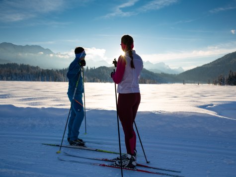 Sonnige Loipen mit bestem Panorama finden Sie in der Alpenwelt Karwendel zu genüge., © Alpenwelt Karwendel | Kriner & Weiermann