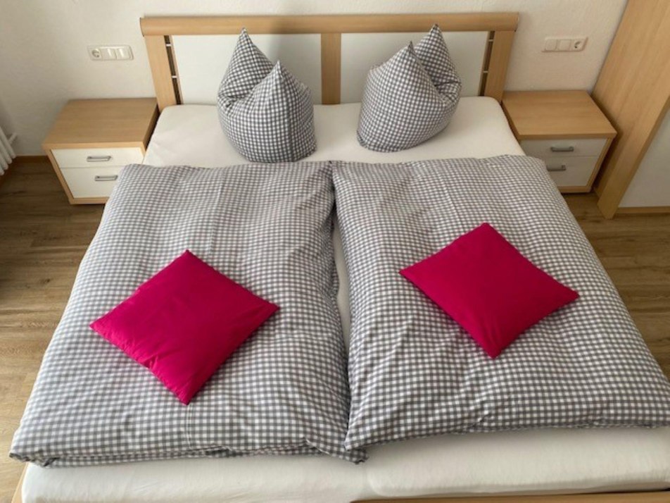 Schlafzimmer FeWo 5 Karwendelblick