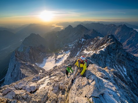 Die Zuspitzführer auf dem Höllental-Klettersteig. Für Ihren Spaß und Ihre Sicherheit bei alpinen Erlebnissen. , © Zugspitzführer | Kriner&Weiermann