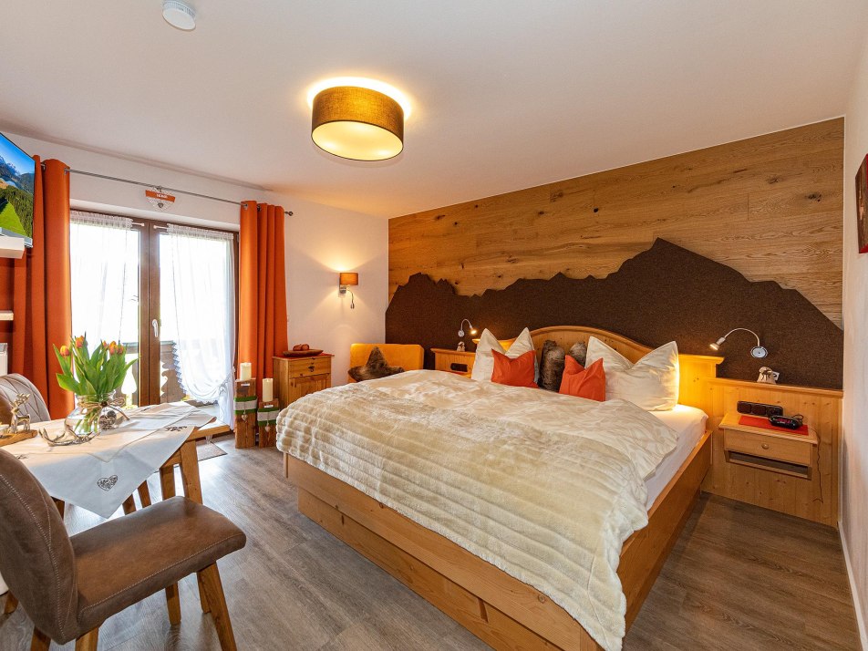 Alpenglück Gästezimmer mit West-Balkon