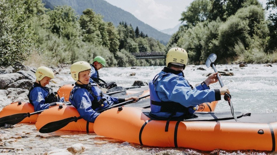 Wasserabenteuer mit dem Trekraft auf der Isar in der Alpenwelt Karwendel, © Alpenwelt Karwendel | Stephanie Bech