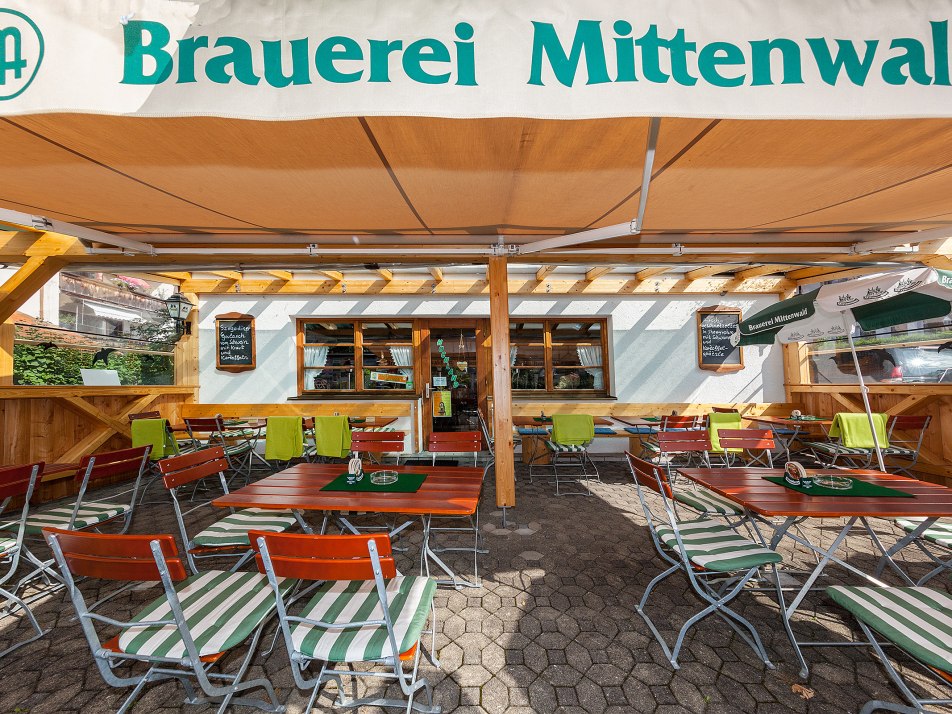 Hochland Café Restaurant Aussensicht, © Werbeagentur Merzer Mittenwald