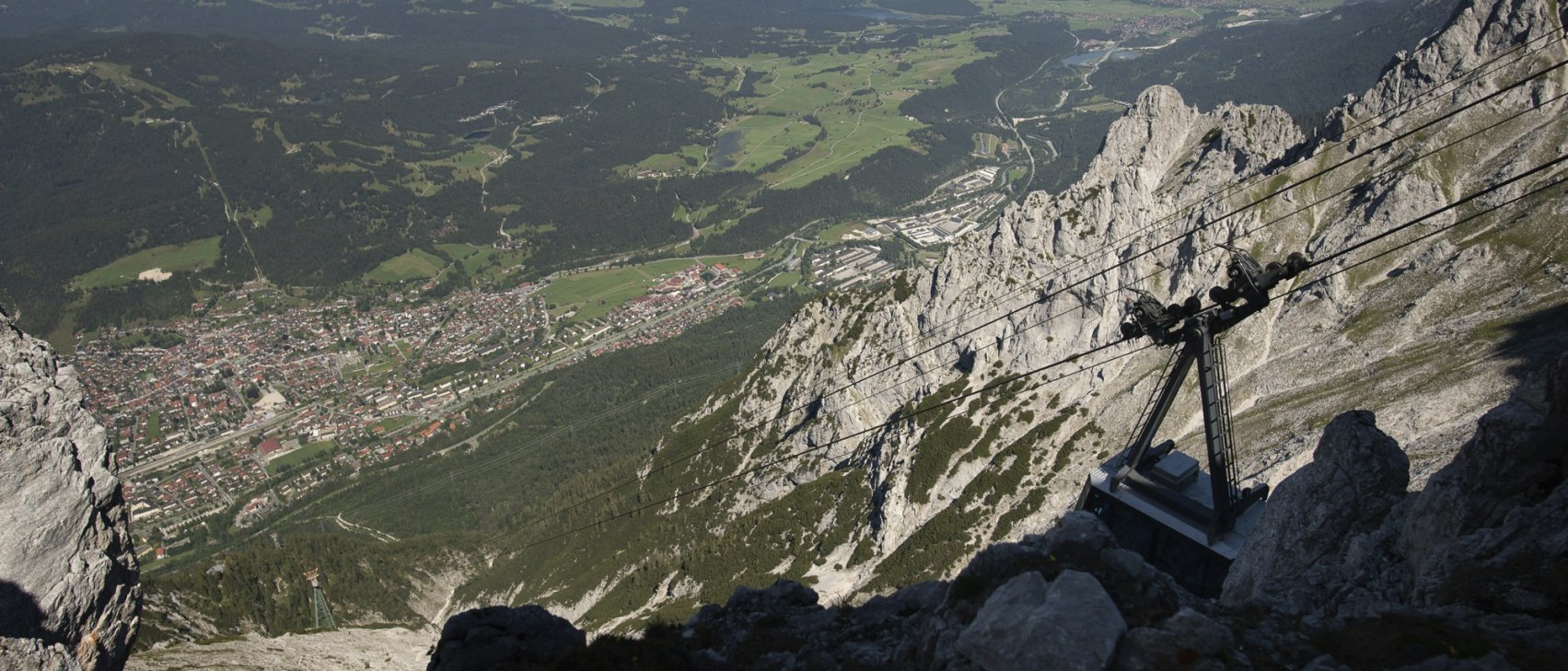 Aussicht von der Karwendelbahn Bergstation, © Alpenwelt Karwendel | Philipp Gülland, PHILIPP GUELLAND