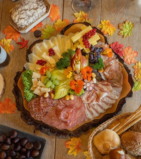 Typische Törgelle-Platte vom Gasthof Stern in Mittenwald, © Alpenwelt Karwendel | @alessagrafie Typische Törgelle-Platte vom Gasthof Stern in Mittenwald, © Alpenwelt Karwendel | @alessagrafie