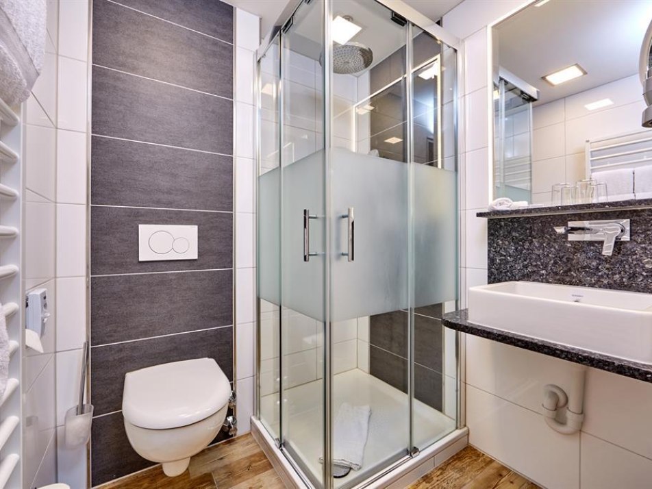 Badezimmer Komfort-Zweibettzimmer