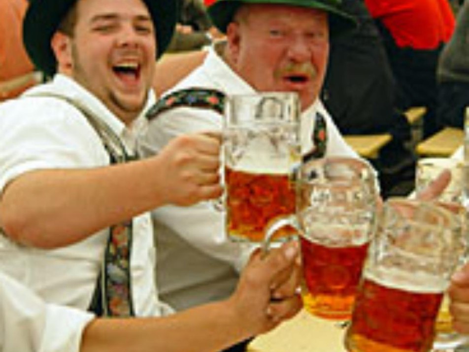 Mittenwalder Bier genießen:  PROSIT !!
