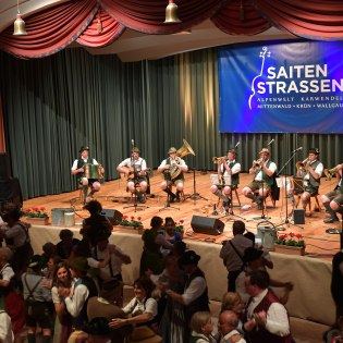 Saitenstraßen Tanzlabend, © Alpenwelt Karwendel | Hannes Magerstaedt