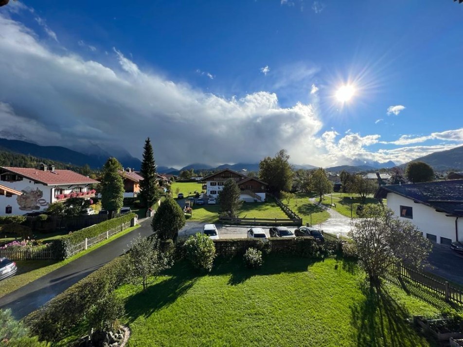 Blick vom Balkon und Kurpark Eingang