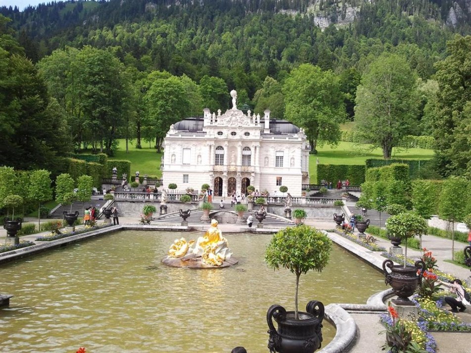 Schloß Linderhof, ca. 30 km Entfernt