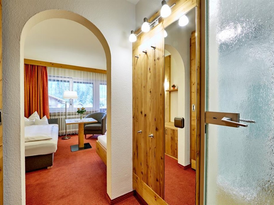 Komfort-Einzelzimmer mit Schlafcouch
