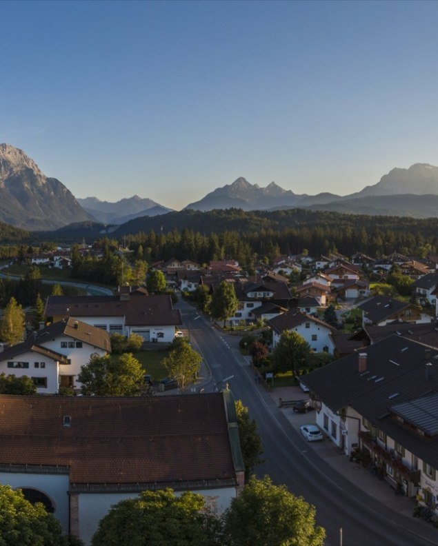 Gemeinde Krün in der Alpenwelt Karwendel mit Blick auf Karwendel, © Alpenwelt Karwendel | Wolfgang Ehn