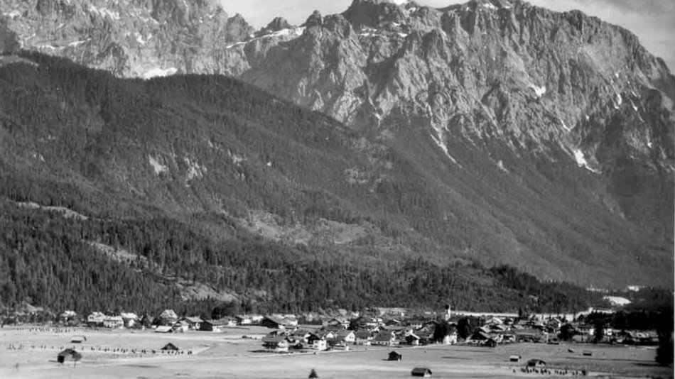 Blick über Krün auf das Karwendelgebirge , © Alpenwelt Karwendel | Reindl Franz-Paul