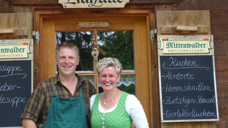 Auhüttenwirte Beate und Martl, © Alpenwelt Karwendel | Andrea Schmölzer