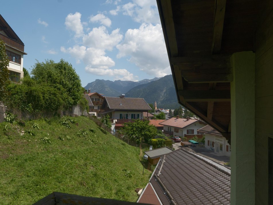 Blick auf Kirche von zweitem Balkon