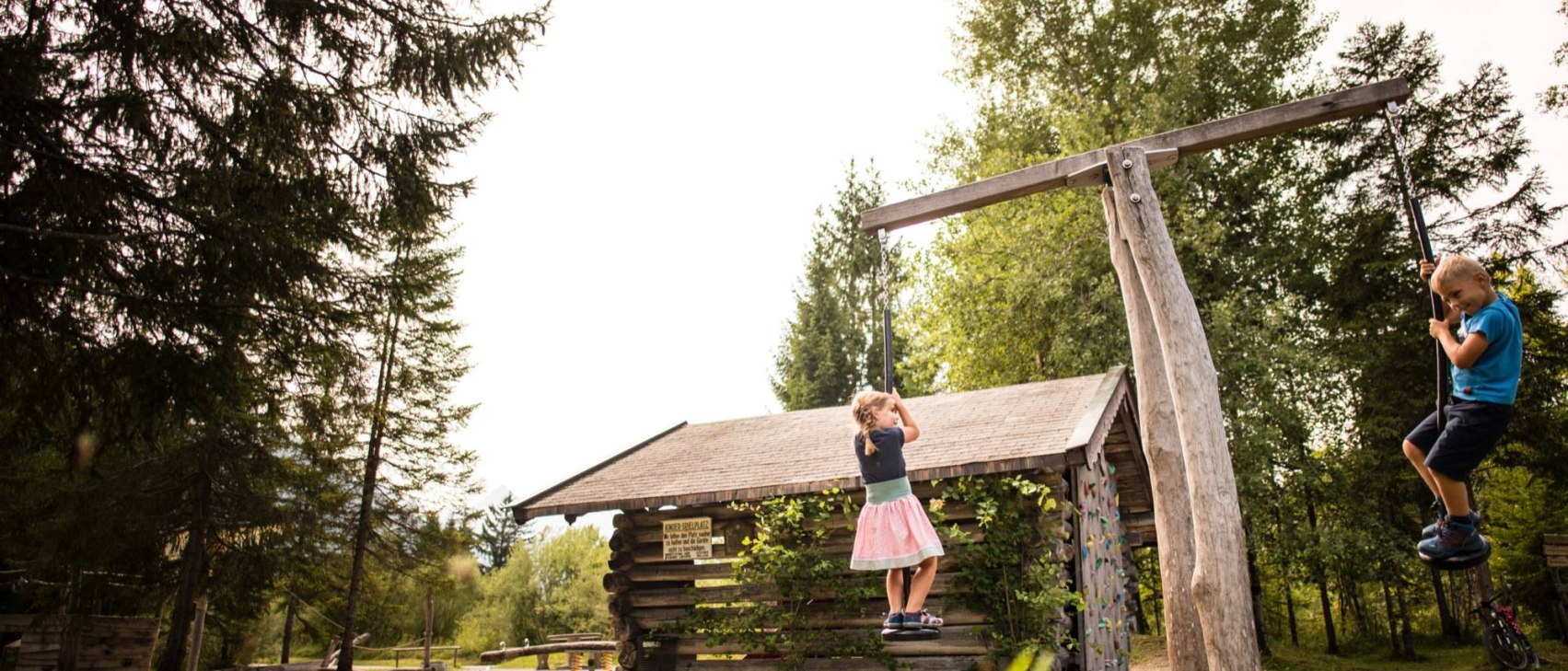 Naturspielplatz Wallgau, © Alpenwelt Karwendel| Philipp Gülland Naturspielplatz Wallgau, © Alpenwelt Karwendel| Philipp Gülland