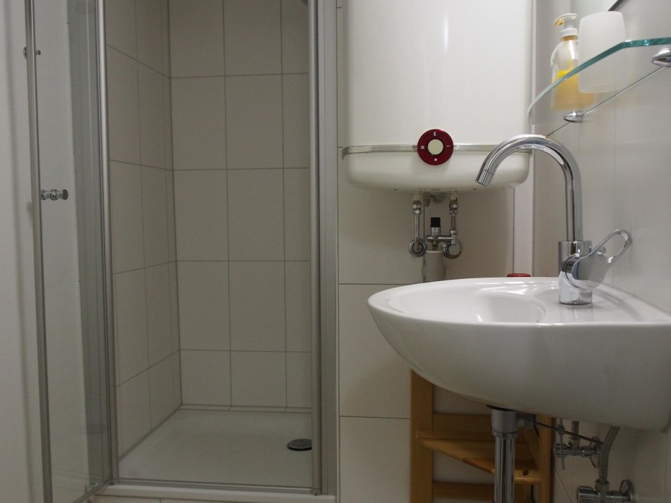 Bad mit Dusche