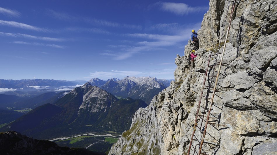 Airy experiences on the via ferrata at the Karwendel, © Alpenwelt Karwendel | Wolfgang Ehn