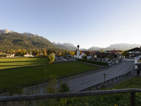 Ortsansicht von der Wallgauer Sonnleiten, © Alpenwelt Karwendel | Wolfgang Ehn