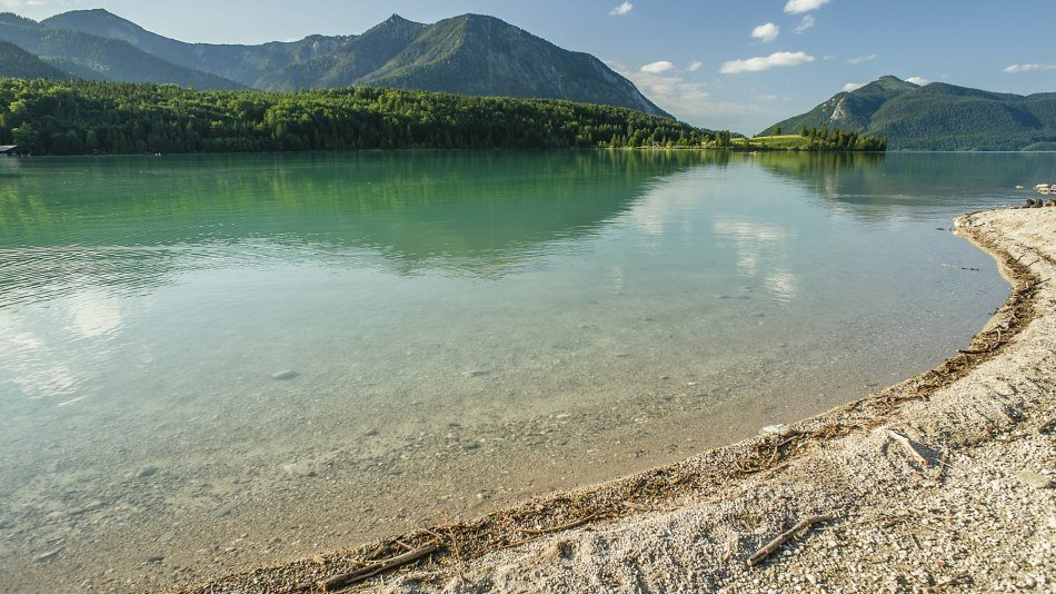 Blick_ber_den_Walchensee_8362_3(1).jpg, © mauritius images/ Bruno Kickner