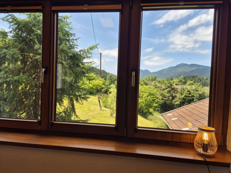 Ausblick Fenster Wohnzimmer