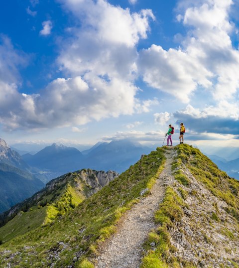 Aussichten im Karwendel bei einer Wanderung überhalb von Krün, © Alpenwelt Karwendel | Kriner & Weiermann