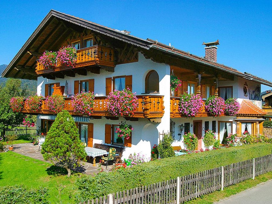 Gästehaus Steinrösl im Sommer