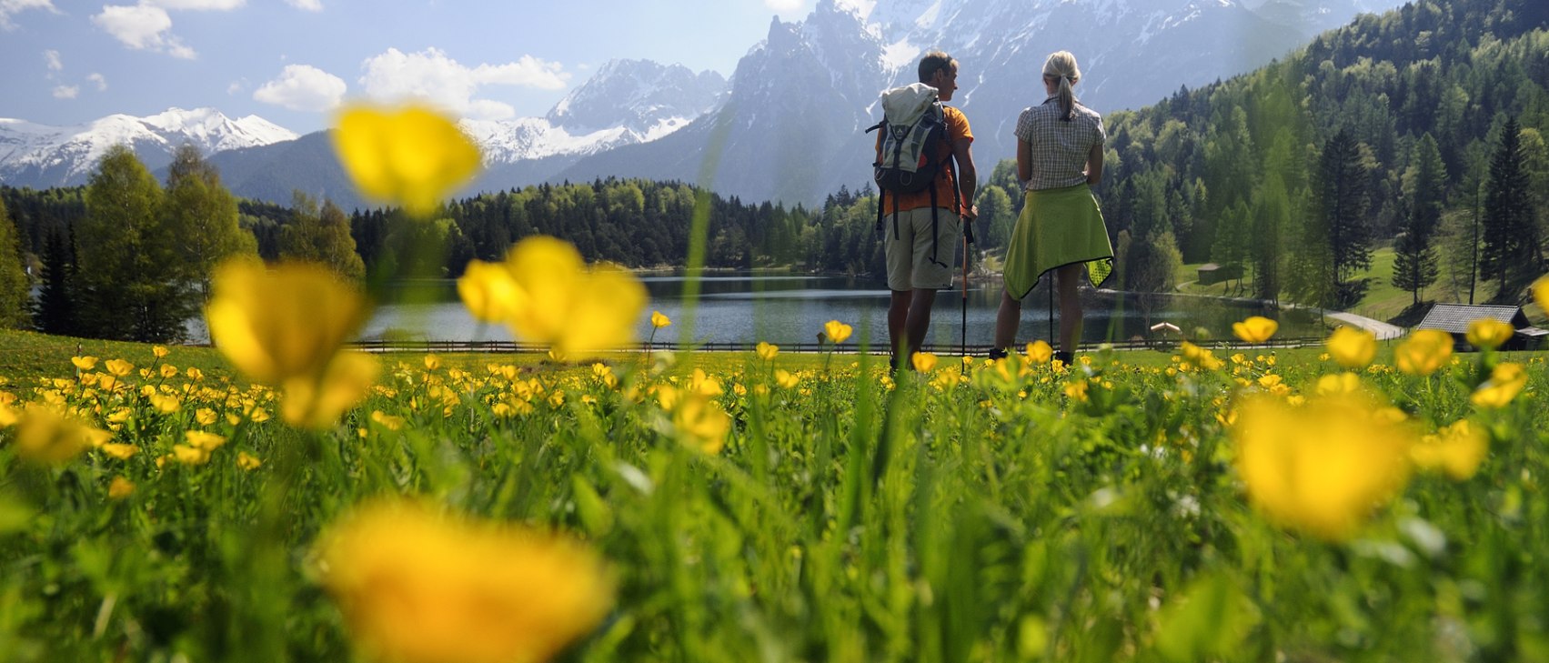 Paar wandert am Lautersee, © Alpenwelt Karwendel | Zugspitz Region GmbH, Wolfgang Ehn